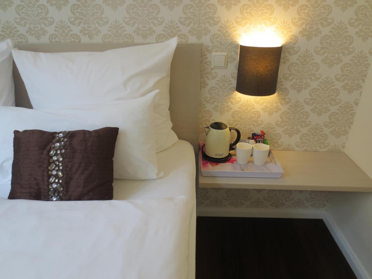 List Five - Your British Guesthouse Stuttgart Eksteriør bilde